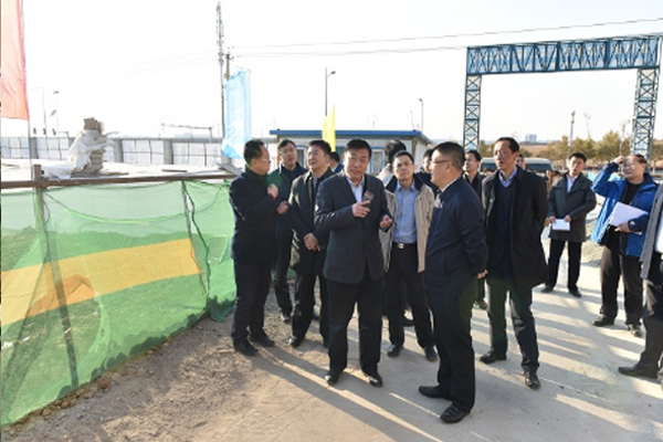 長春市市委常委、長春新區(qū)管委會主任李忠斌視察吉林省北藥投資集團(tuán)有限公司北湖項目建設(shè)情況